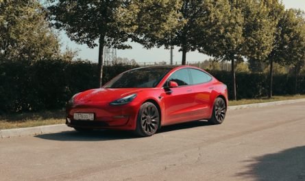 assurance Tesla