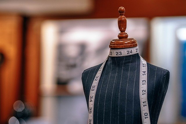Découvrez les secrets de la silhouette couture pour 2025