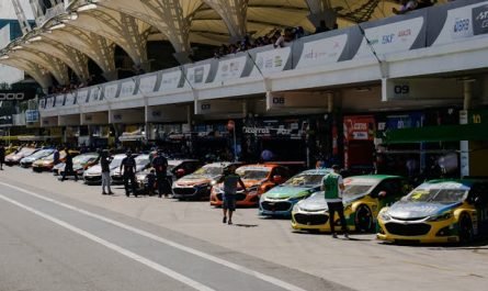 voitures de course