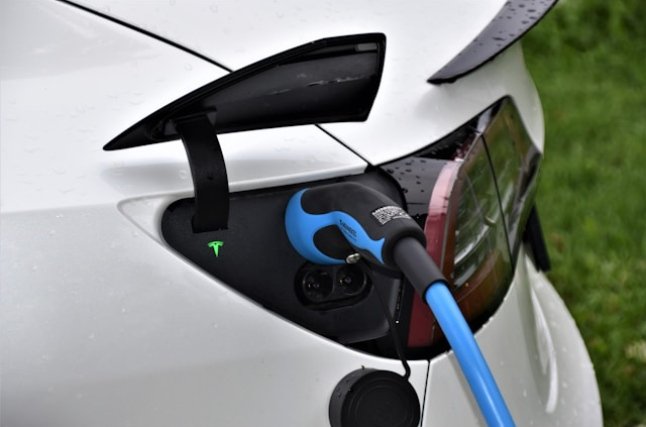 Comprendre la technologie hybride rechargeable